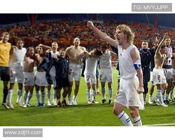 大明足球明星的辉煌岁月与心路历程回顾